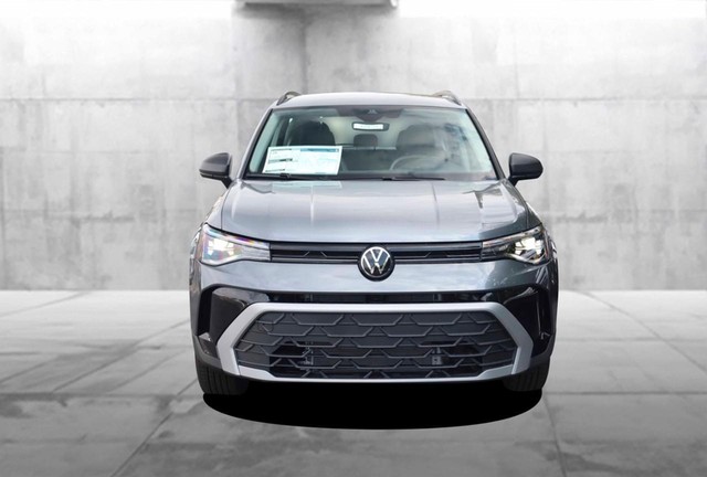 Volkswagen Taos Vehicle Image 04