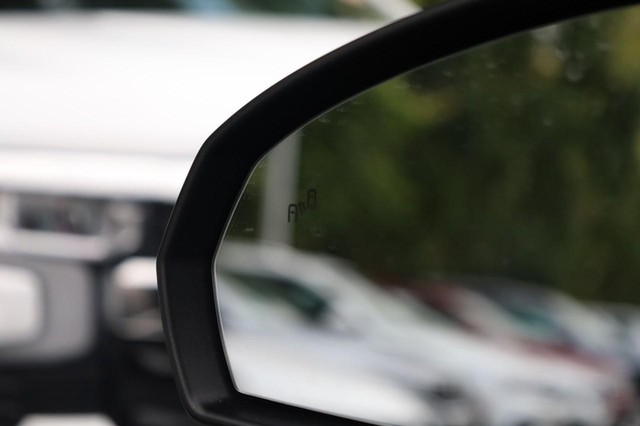 Volkswagen Taos Vehicle Image 20