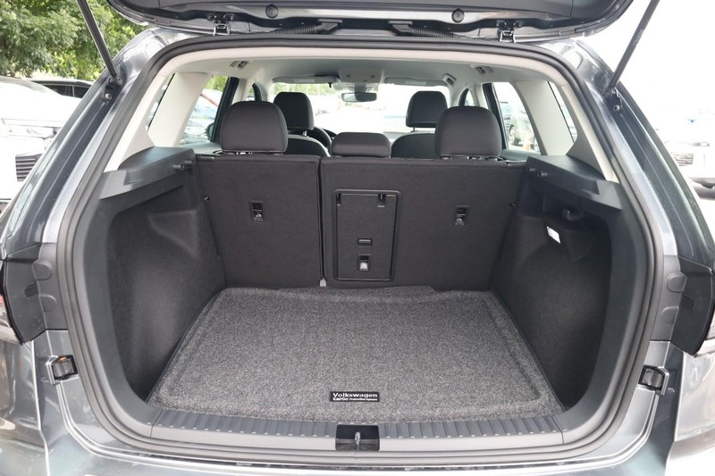 Volkswagen Taos Vehicle Image 07