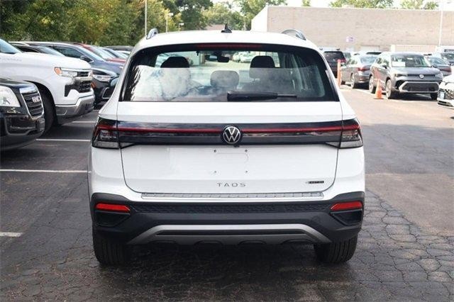 Volkswagen Taos Vehicle Image 06