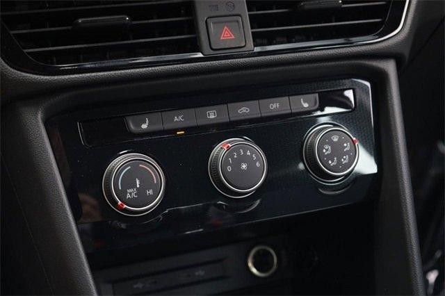 Volkswagen Taos Vehicle Image 13
