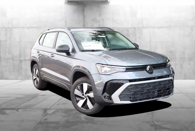 Volkswagen Taos Vehicle Image 02