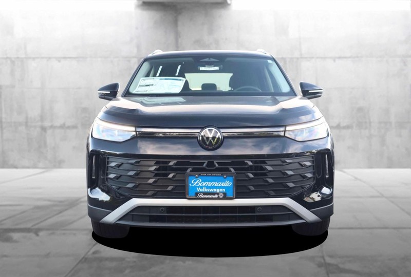 Volkswagen Tiguan Vehicle Image 04