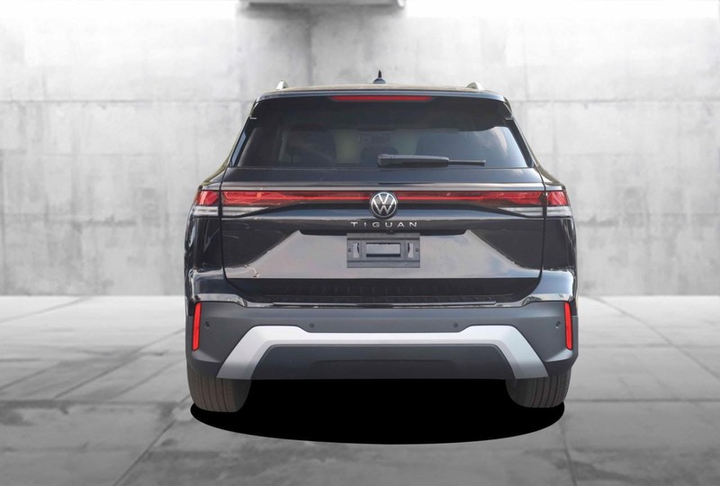 Volkswagen Tiguan Vehicle Image 06