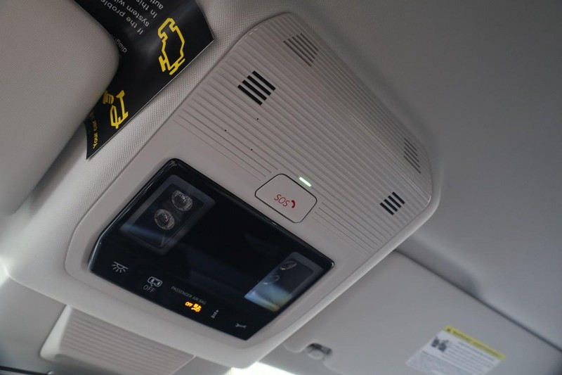 Volkswagen Tiguan Vehicle Image 15
