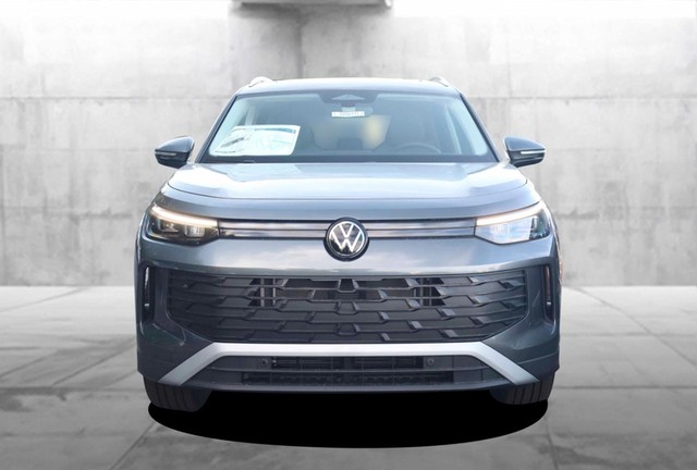 Volkswagen Tiguan Vehicle Image 04