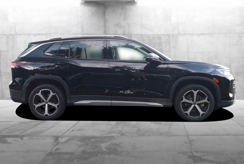 Volkswagen Tiguan Vehicle Image 05