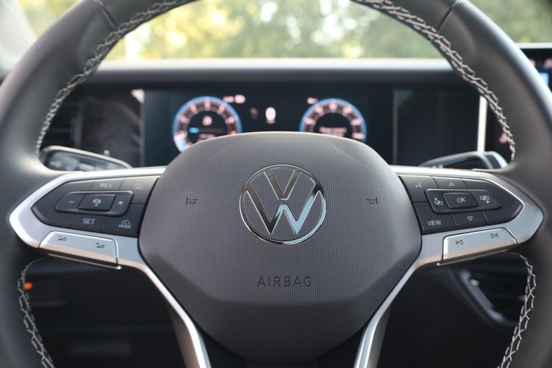 Volkswagen Tiguan Vehicle Image 15