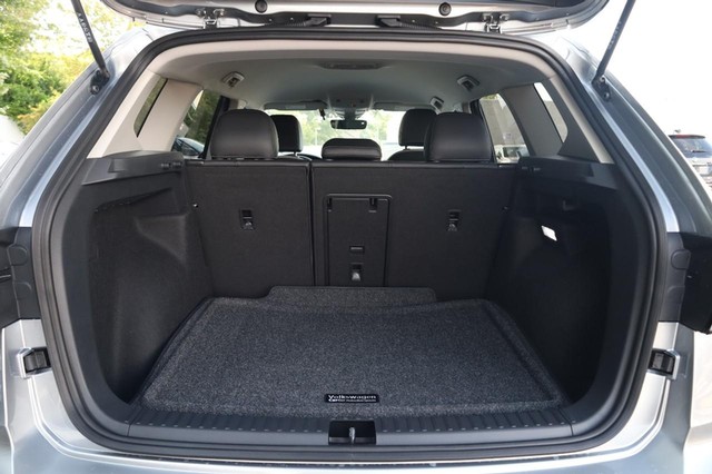 Volkswagen Taos Vehicle Image 07