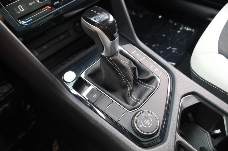 Volkswagen Taos Vehicle Image 17