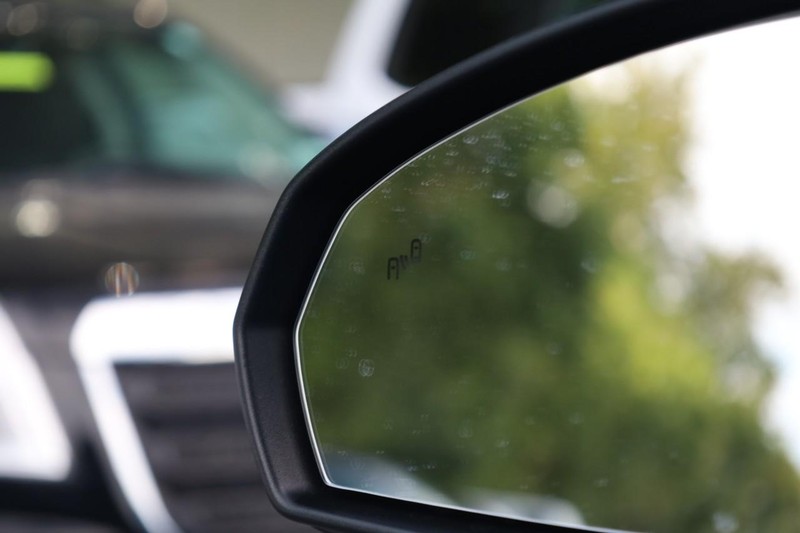Volkswagen Taos Vehicle Image 21