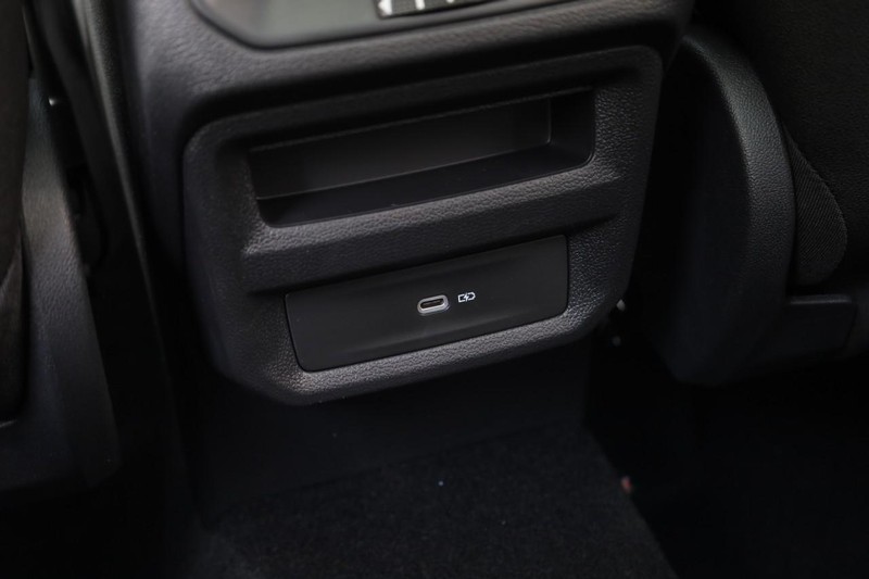 Volkswagen Taos Vehicle Image 23