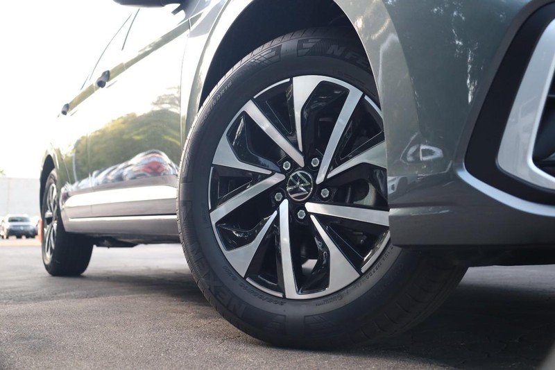 Volkswagen Jetta Vehicle Image 03