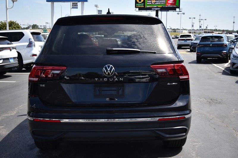 Volkswagen Tiguan Vehicle Image 06