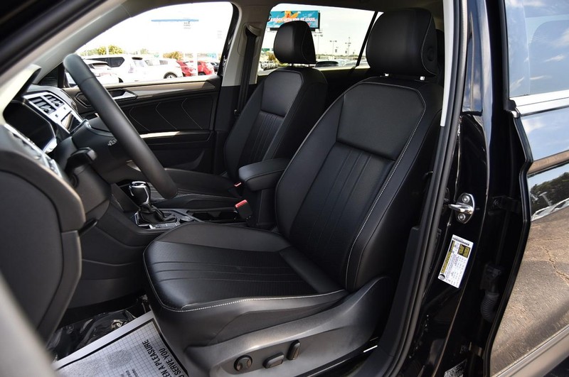 Volkswagen Tiguan Vehicle Image 20