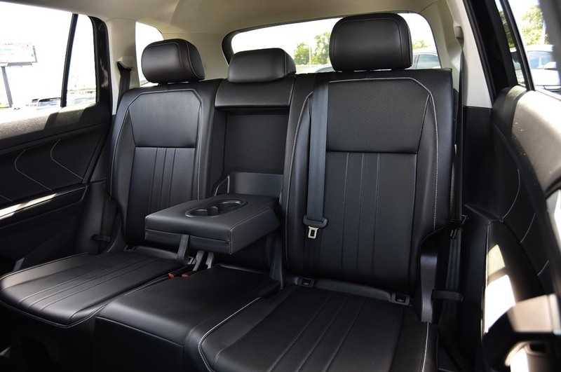 Volkswagen Tiguan Vehicle Image 23