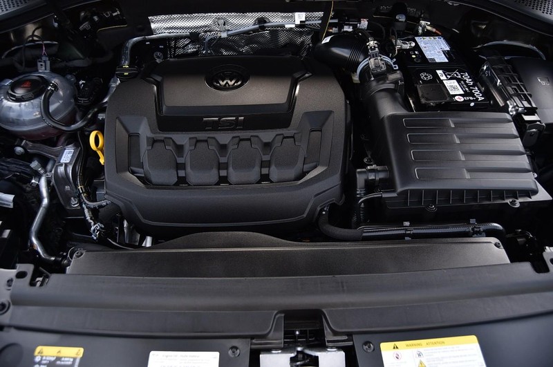 Volkswagen Tiguan Vehicle Image 28