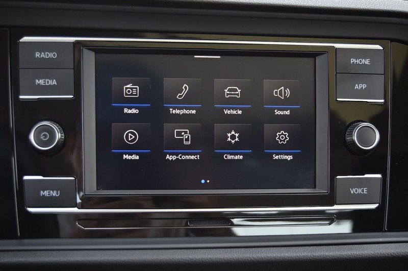 Volkswagen Jetta Vehicle Image 14