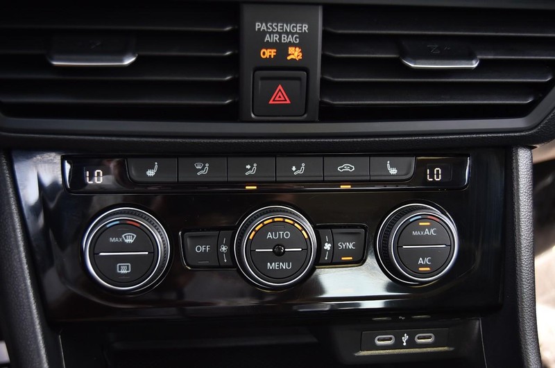 Volkswagen Jetta Vehicle Image 15