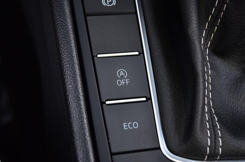 Volkswagen Jetta Vehicle Image 18