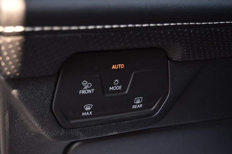 Volkswagen Atlas Vehicle Image 11