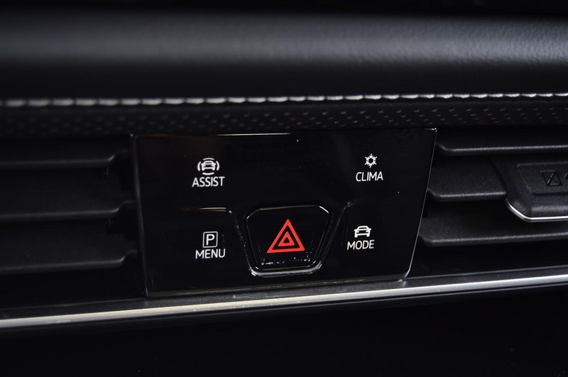 Volkswagen Atlas Vehicle Image 15