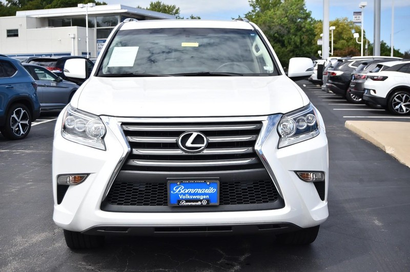 Lexus GX Vehicle Image 04