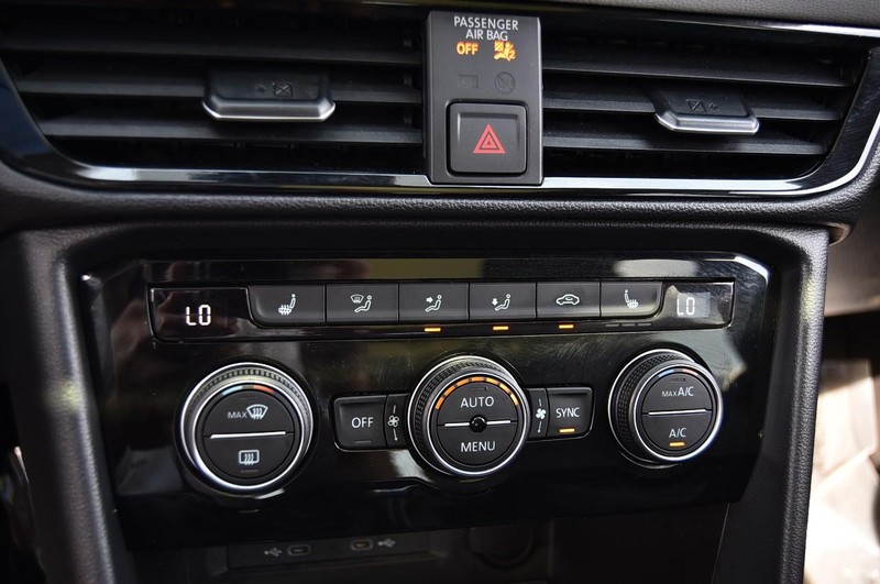 Volkswagen Taos Vehicle Image 15
