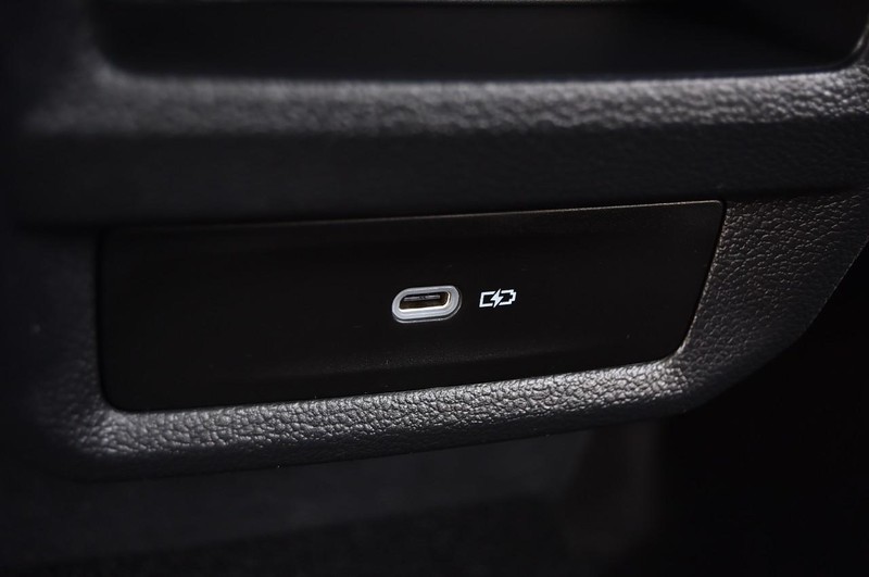 Volkswagen Taos Vehicle Image 24