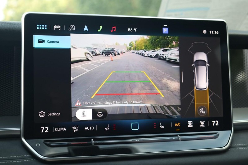 Volkswagen Tiguan Vehicle Image 12