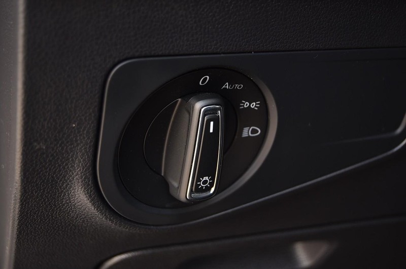Volkswagen Tiguan Vehicle Image 10