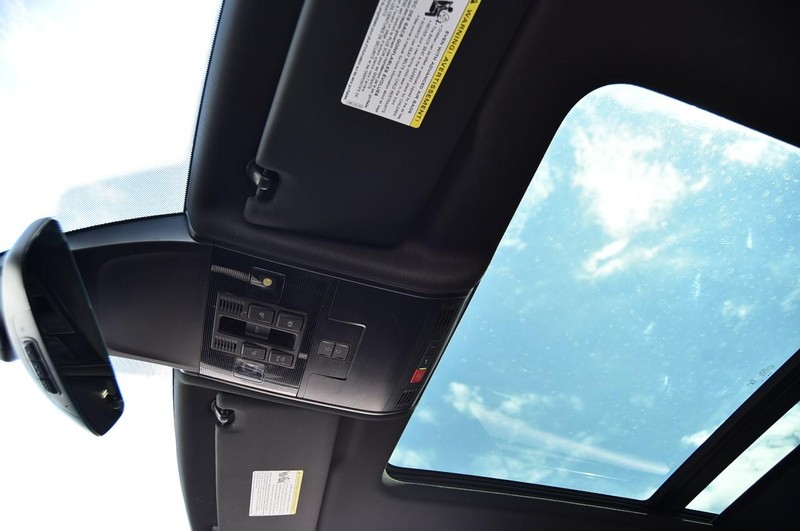 Volkswagen Tiguan Vehicle Image 20