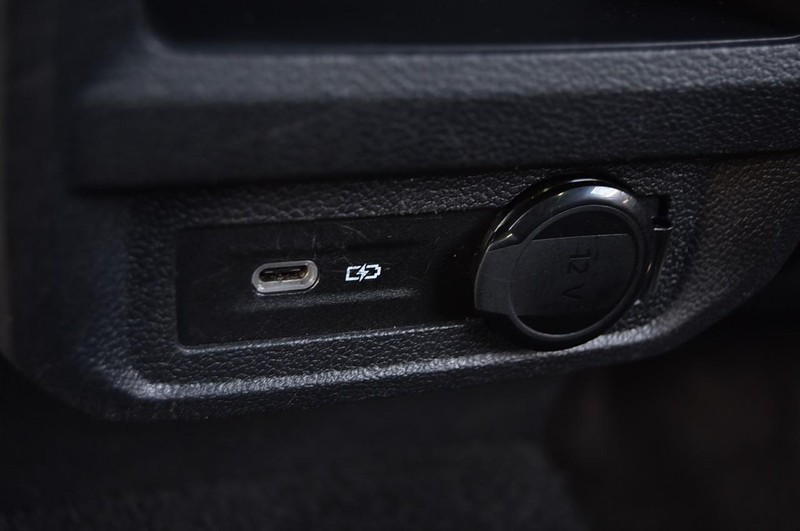 Volkswagen Tiguan Vehicle Image 23