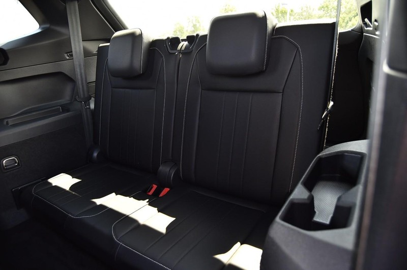 Volkswagen Tiguan Vehicle Image 24