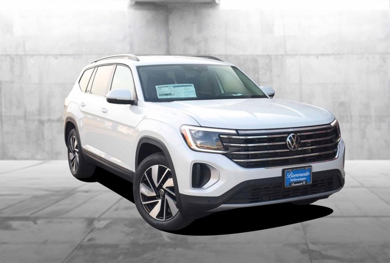 Volkswagen Atlas Vehicle Image 02