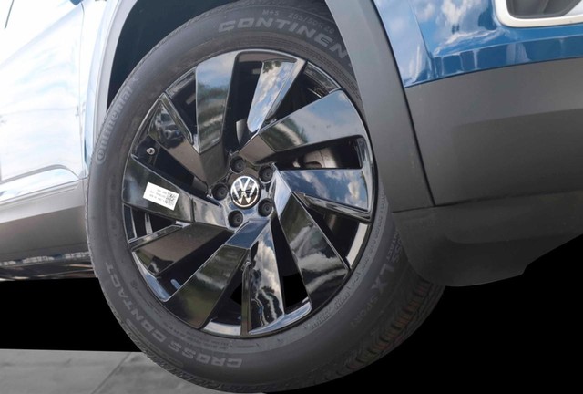 Volkswagen Atlas Vehicle Image 03