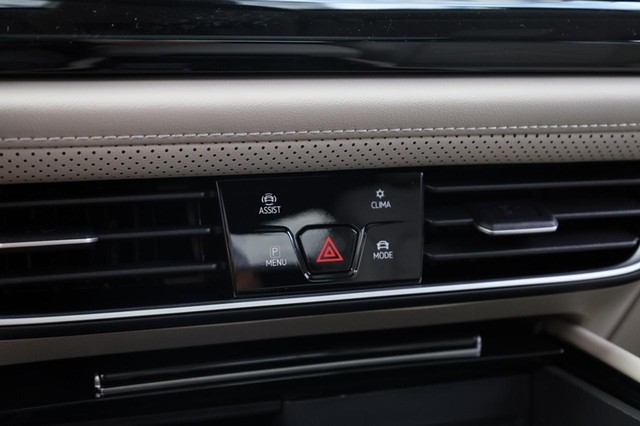 Volkswagen Atlas Vehicle Image 17