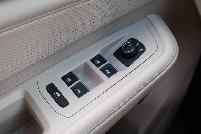 Volkswagen Atlas Vehicle Image 21