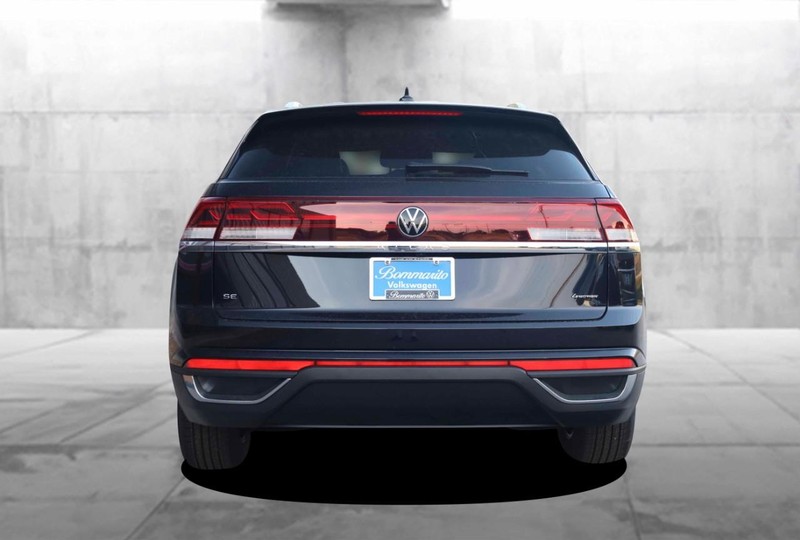 Volkswagen Atlas Cross Sport Vehicle Image 06