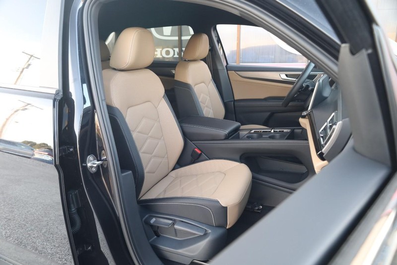 Volkswagen Atlas Cross Sport Vehicle Image 24