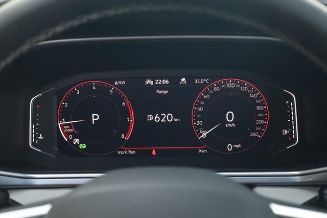 Volkswagen Taos Vehicle Image 12