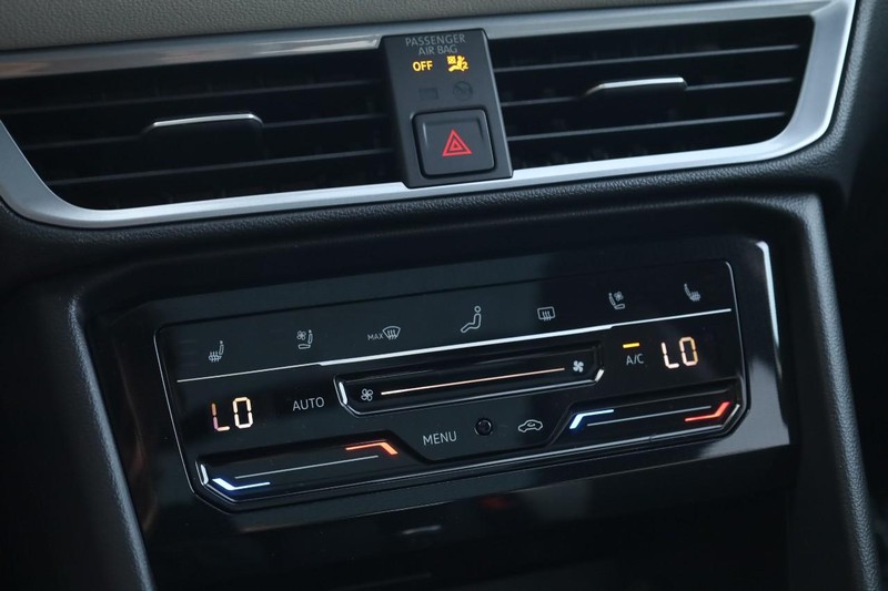 Volkswagen Taos Vehicle Image 15