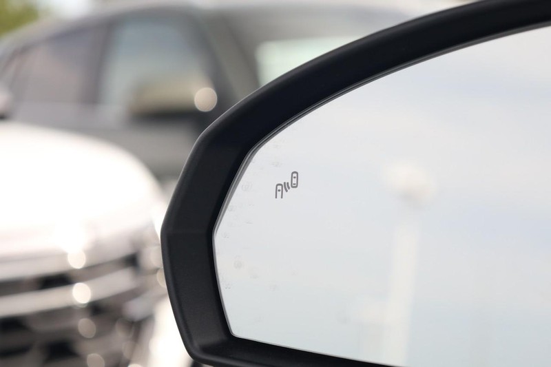 Volkswagen Taos Vehicle Image 19