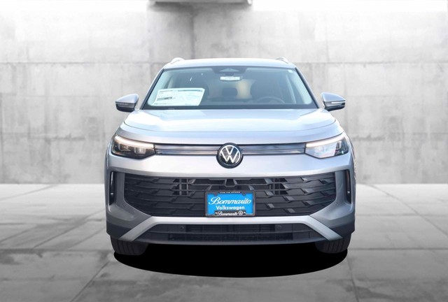 Volkswagen Tiguan Vehicle Image 04