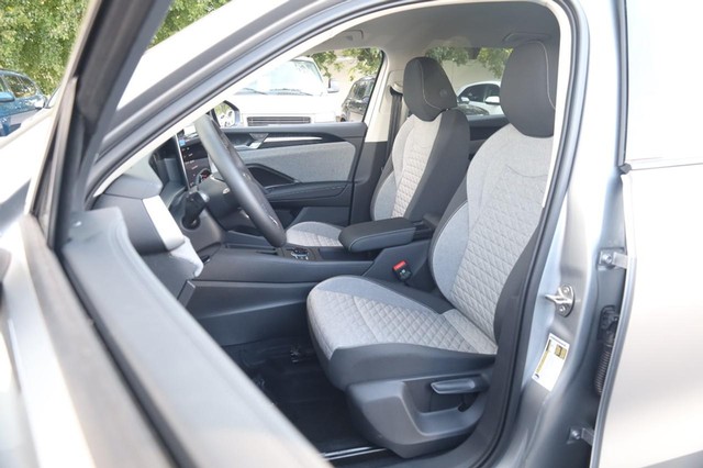 Volkswagen Tiguan Vehicle Image 08