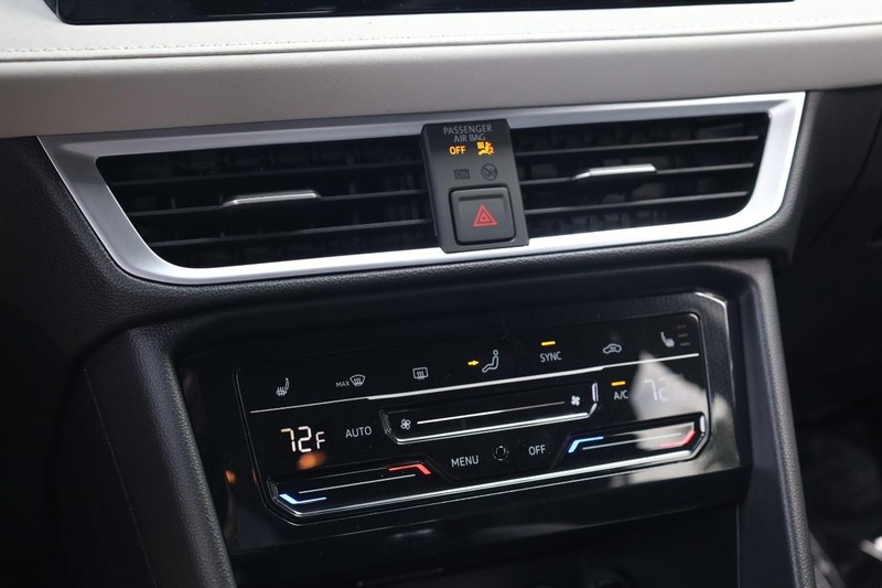Volkswagen Taos Vehicle Image 13
