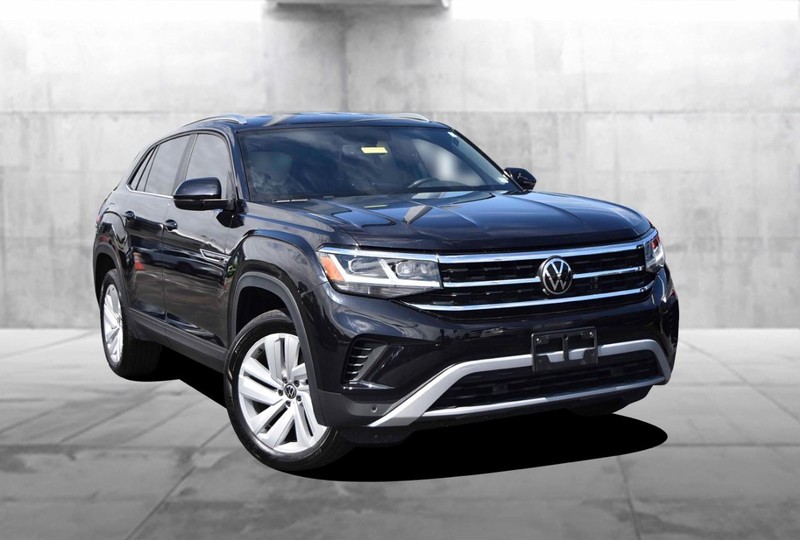 Volkswagen Atlas Cross Sport Vehicle Image 02