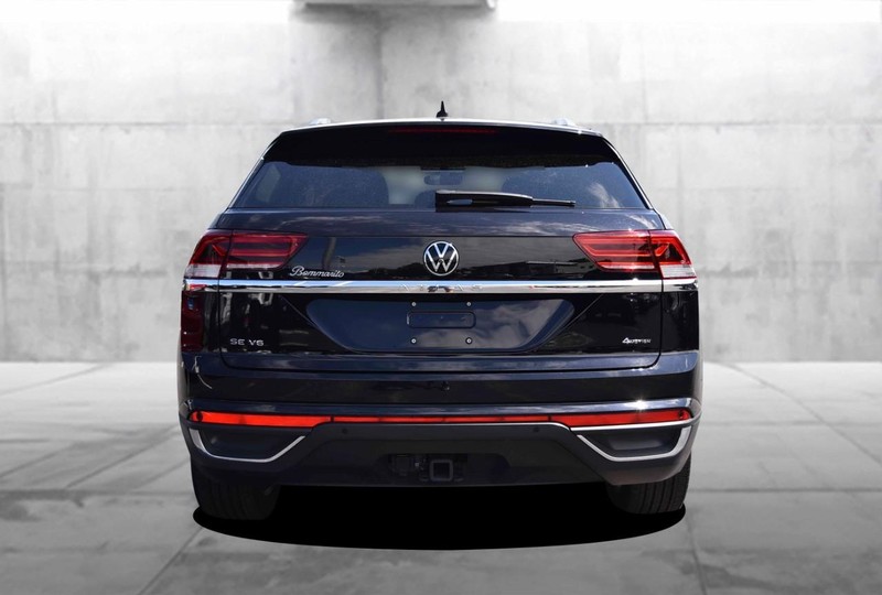 Volkswagen Atlas Cross Sport Vehicle Image 06