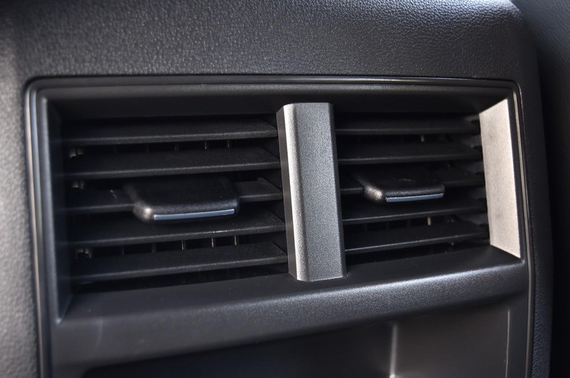 Volkswagen Atlas Cross Sport Vehicle Image 22