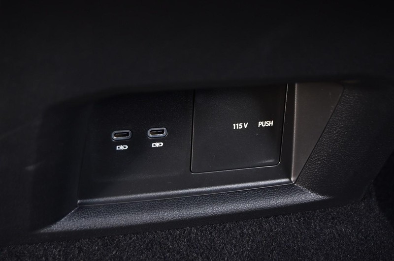 Volkswagen Atlas Cross Sport Vehicle Image 23